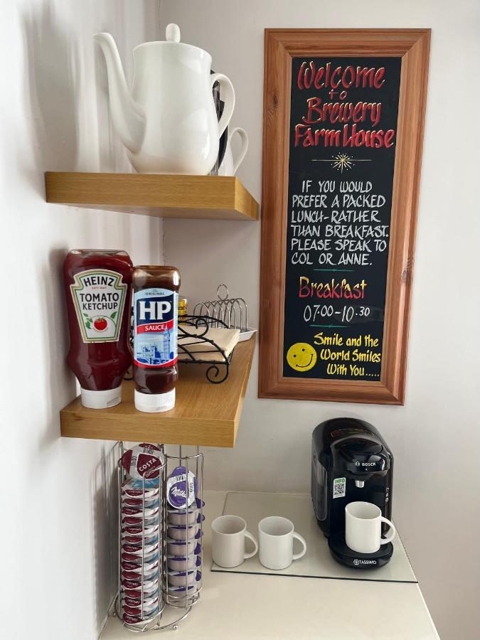 Brewery Farm House Bed & Breakfast Swindon Eksteriør bilde