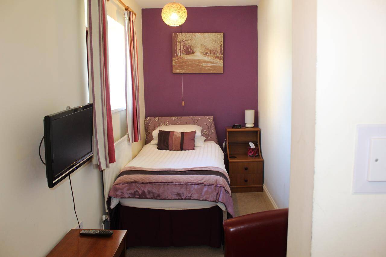 Brewery Farm House Bed & Breakfast Swindon Eksteriør bilde